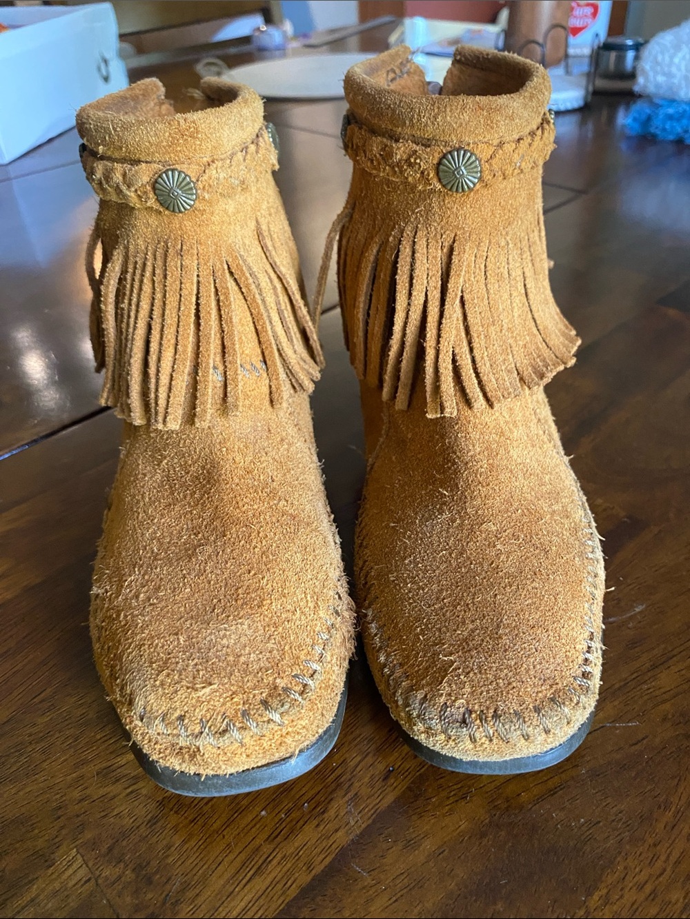Minnetonka Women's Tan Suede Fringe Moccasin Boots